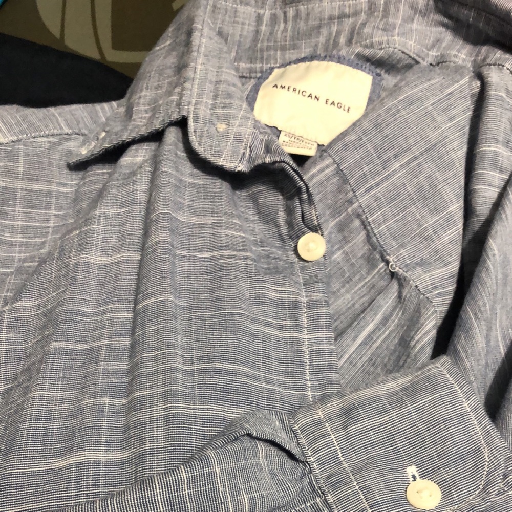 Men’s Size xsmall American Eagle shirt